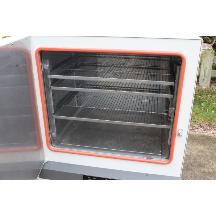 Sanyo MIR 262 Heated Incubator